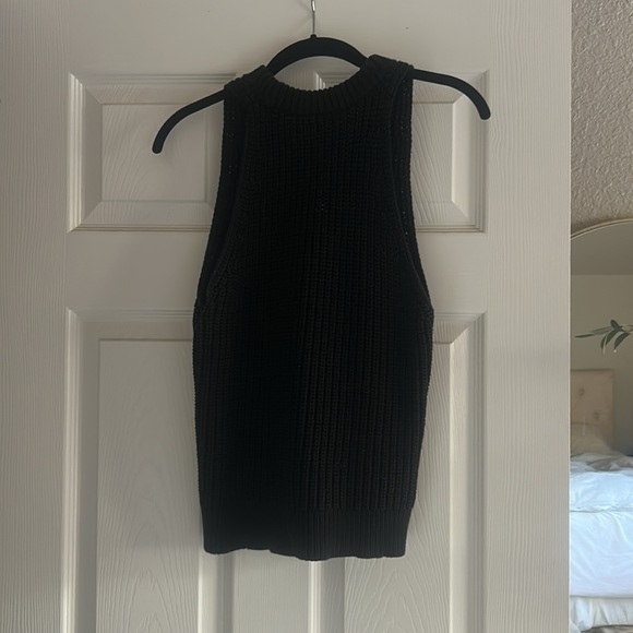 Cutaway Sweater Vest - Picture 4 of 6